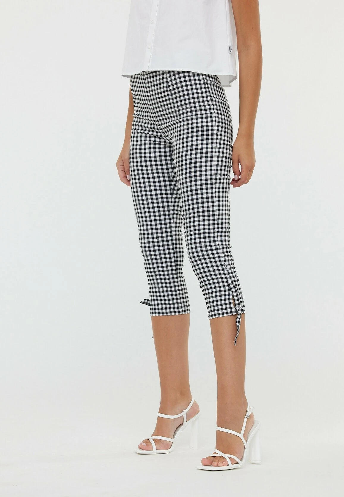 Lee Cooper Georgia - Short - Navy 4 Lee Cooper Georgia - Short - Navy – Image 4