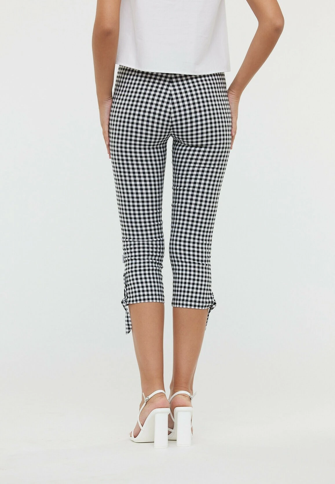 Lee Cooper Georgia - Short - Navy 3 Lee Cooper Georgia - Short - Navy – Image 3