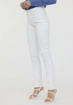 Lee Cooper Jana - Jean Slim - Blanc 13 Lee Cooper Jana - Jean Slim - Blanc -Lee Cooper Magasin 4ca0dd9b2e084d91951ded7a94aa4c67