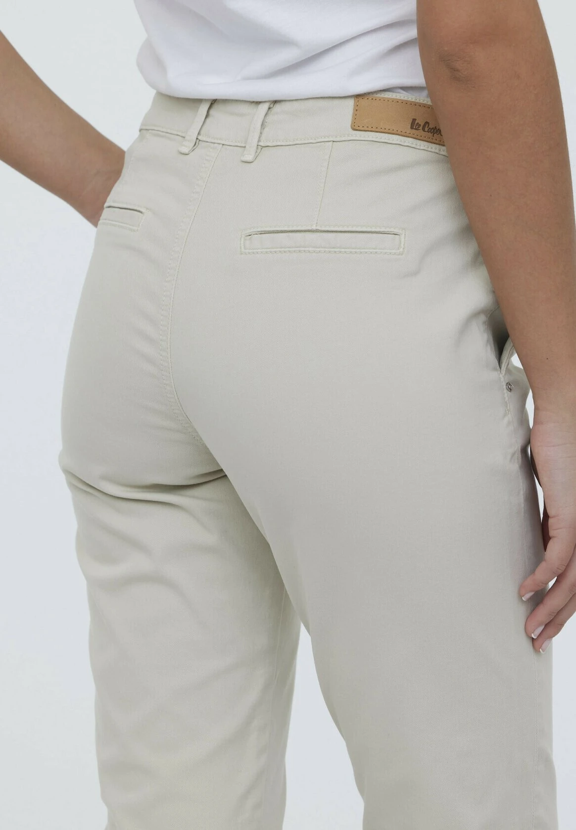 Lee Cooper Jemila - Pantalon Classique - Sable 4 Lee Cooper Jemila - Pantalon Classique - Sable – Image 4