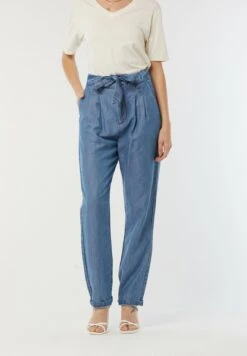 Lee Cooper Grace - Jean Droit - Light Blue 10 Lee Cooper Grace - Jean Droit - Light Blue -Lee Cooper Magasin aff0931312964748930877ec1abd7c3b